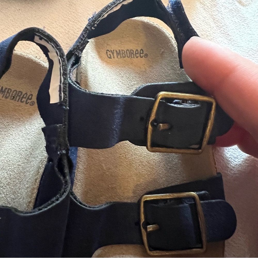 Bundle boys shoes and sandals size 4 - Picture 10 of 11